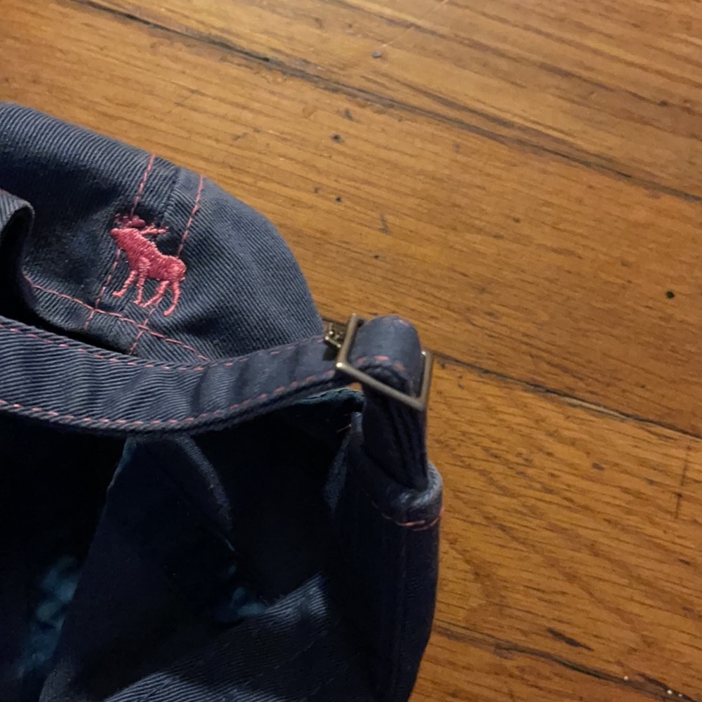 Abercrombie and Fitch Hatπ₯β€οΈ - Picture 3 of 3
